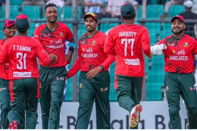 অস্ট্রেলিয়ার কাছে হেরে টি-টোয়েন্টি সিরিজ শুরু বাংলাদেশের